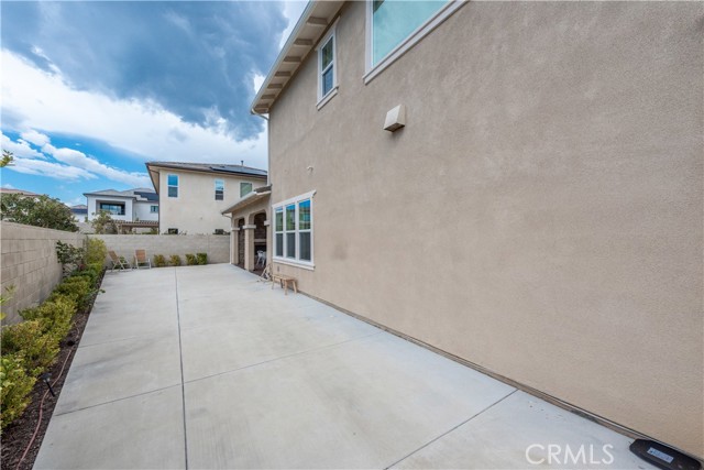 54 Sagan Way, Irvine CA: https://media.crmls.org/medias/c4f501f4-554c-4d5c-bdb6-72ba8a0a2c7a.jpg