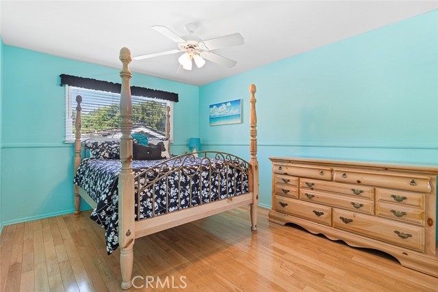 22666 Margarita Drive, Woodland Hills CA: https://media.crmls.org/medias/c4f50b2e-d762-4f05-8cde-942383dbcf48.jpg