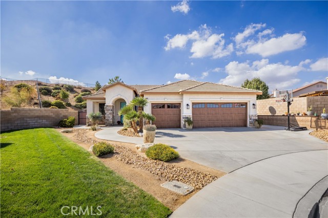 Detail Gallery Image 1 of 34 For 40015 Aliso Ct, Palmdale,  CA 93551 - 3 Beds | 2 Baths