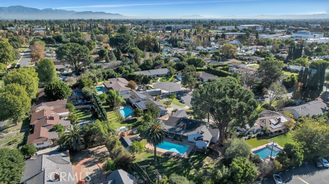 Image 33 of 35 For 9731 Rathburn