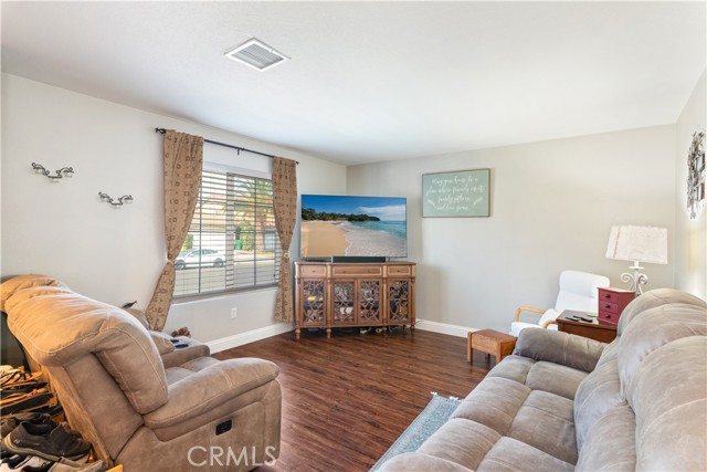 Detail Gallery Image 8 of 39 For 27478 Sierra Madre Dr, Murrieta,  CA 92563 - 4 Beds | 3 Baths