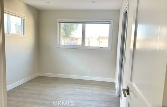 Detail Gallery Image 4 of 8 For 204 via Antibes #1/2,  Newport Beach,  CA 92663 - 2 Beds | 2 Baths