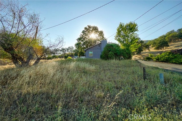 Detail Gallery Image 5 of 24 For 3725 Lakeshore Bld, Lakeport,  CA 95453 - 5 Beds | 3/1 Baths