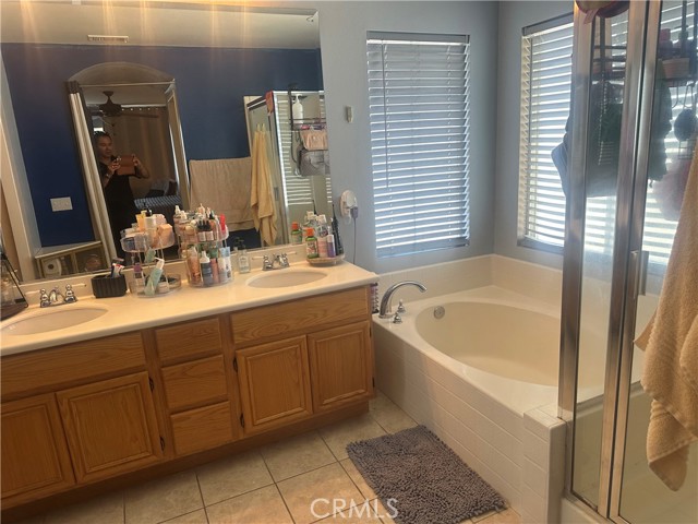 1538 Regents Street, Lancaster CA: https://media.crmls.org/medias/c4f8fdbb-0f28-49fa-82e8-deb63f5b5365.jpg