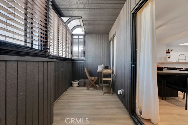Detail Gallery Image 6 of 21 For 5530 Thornburn St #102,  Los Angeles,  CA 90045 - 2 Beds | 2 Baths