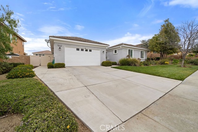 Detail Gallery Image 2 of 51 For 18144 Krameria, Riverside,  CA 92508 - 3 Beds | 2/1 Baths