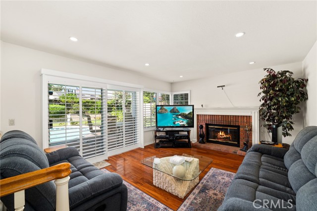 Detail Gallery Image 20 of 52 For 937 Finnell Way, Placentia,  CA 92870 - 4 Beds | 3 Baths