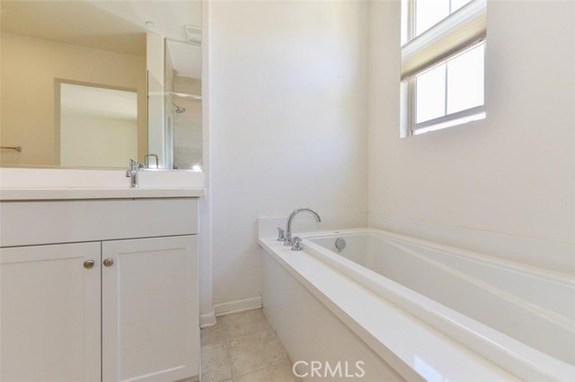 Detail Gallery Image 28 of 32 For 1012 El Paseo, Lake Forest,  CA 92610 - 3 Beds | 2/1 Baths