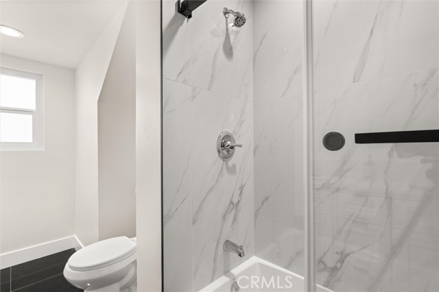 16914 Flanders, Granada Hills CA: https://media.crmls.org/medias/c4fb7e83-2f8c-4ae6-ade9-8f846889b563.jpg