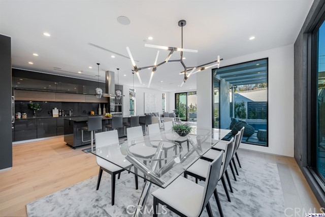 4 Bed Home for Sale in Studio City, California