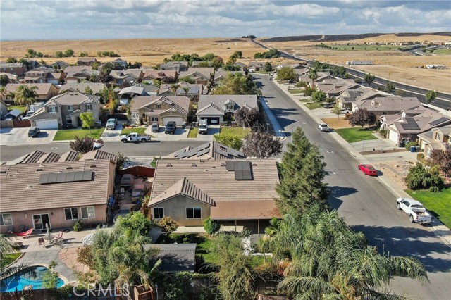 Detail Gallery Image 34 of 38 For 10700 Rainwater Ln, Bakersfield,  CA 93306 - 3 Beds | 2 Baths