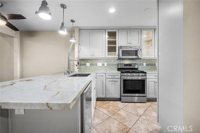 Image 1 of 38 For 700 Lake  111