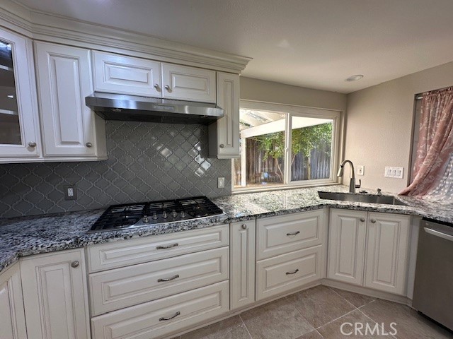 551 Martinique Place, Newbury Park CA: https://media.crmls.org/medias/c4fd0d61-f273-4af0-817e-a655457829ca.jpg