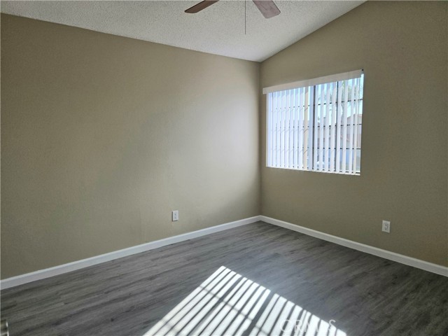 Detail Gallery Image 20 of 21 For 1711 Glenview Dr, Perris,  CA 92571 - 3 Beds | 3 Baths