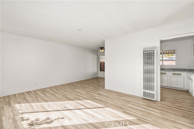 Detail Gallery Image 17 of 20 For 45443 Saigon, Lancaster,  CA 93534 - 3 Beds | 2 Baths