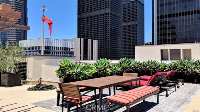 Detail Gallery Image 12 of 15 For 655 S Hope St #806,  Los Angeles,  CA 90017 - 1 Beds | 1 Baths