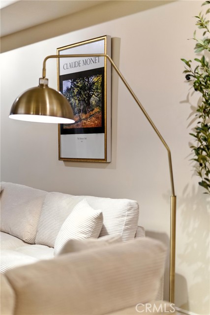 Detail Gallery Image 5 of 53 For 5805 Monterey Rd, Los Angeles,  CA 90042 - 3 Beds | 2/1 Baths