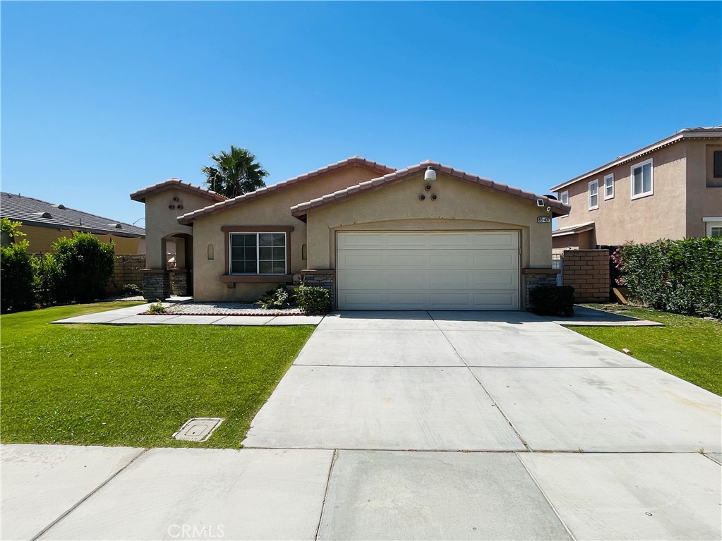 85437 Avenida Maria