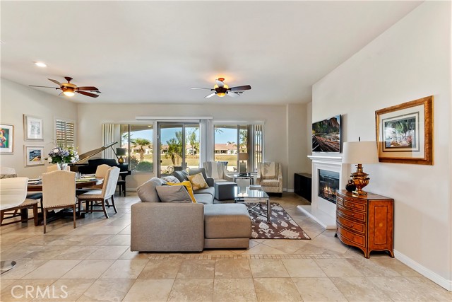 80358 Avenida Santa Alicia, Indio CA: https://media.crmls.org/medias/c4ff1f28-dd9a-4ac8-bbaf-e858965fe977.jpg