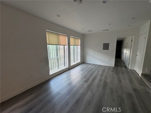 Detail Gallery Image 6 of 23 For 1814 W 36th St, Los Angeles,  CA 90018 - – Beds | – Baths