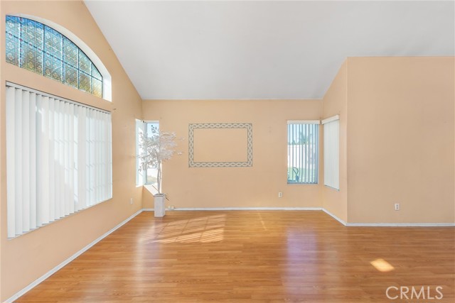 Detail Gallery Image 10 of 41 For 21200 Lands End, Moreno Valley,  CA 92557 - 4 Beds | 3 Baths