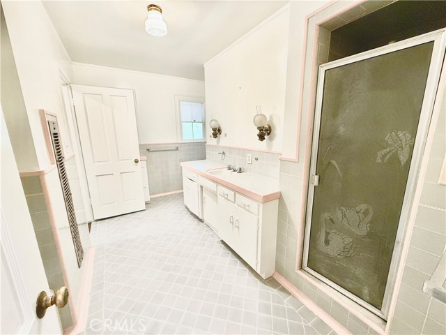 Detail Gallery Image 17 of 25 For 18 Woodland Ln, Arcadia,  CA 91006 - 3 Beds | 2 Baths