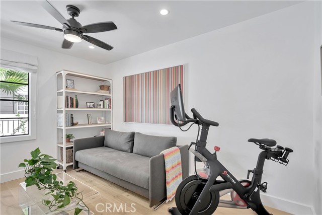 Detail Gallery Image 33 of 51 For 206 Del Mar Ave, Costa Mesa,  CA 92627 - 4 Beds | 2 Baths