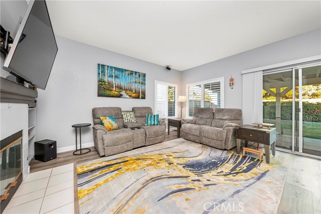 40266 Racquet, Palmdale CA: https://media.crmls.org/medias/c5015cb8-c381-4b25-8c73-fdc2de38b97e.jpg