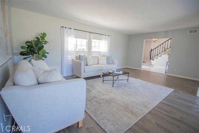 Detail Gallery Image 13 of 43 For 581 Doverlee Dr, Santa Maria,  CA 93455 - 3 Beds | 2/1 Baths