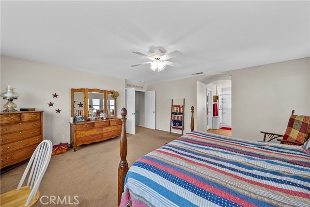 Detail Gallery Image 37 of 68 For 22262 Trinity Pl, Saugus,  CA 91390 - 5 Beds | 3 Baths