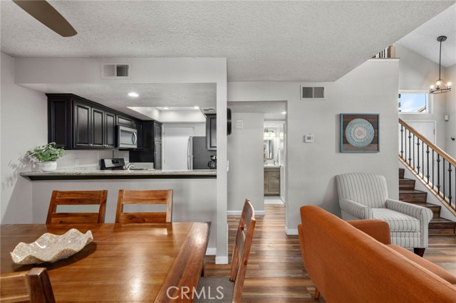 Detail Gallery Image 9 of 26 For 10634 Countryside Dr, Rancho Cucamonga,  CA 91730 - 3 Beds | 2/1 Baths