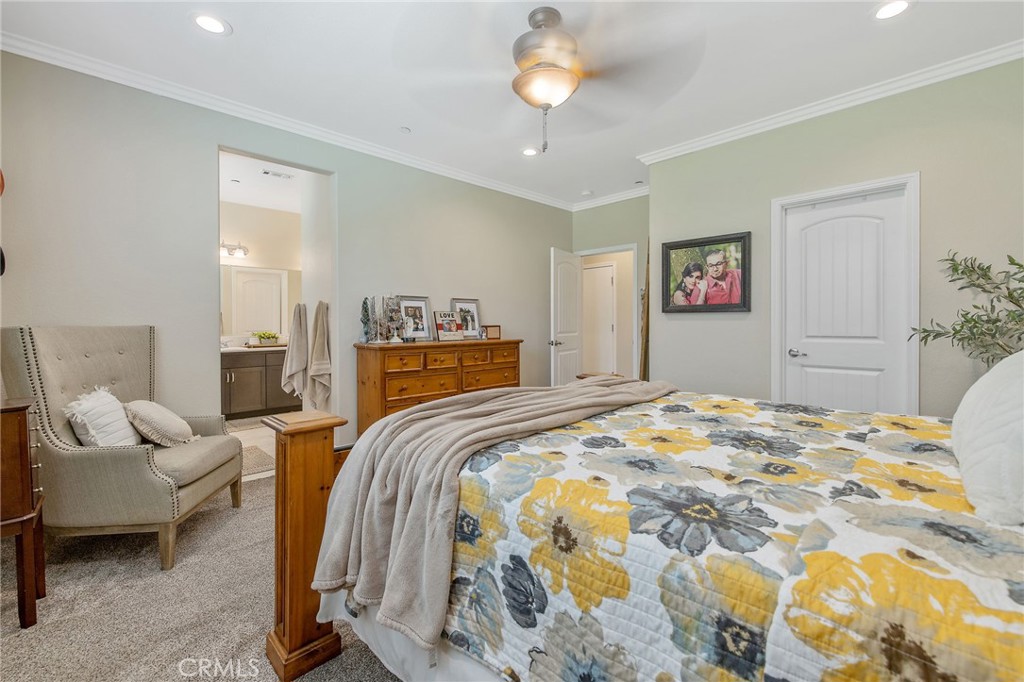 https://media.crmls.org/medias/c5032f61-0646-4123-8199-aacef10bc1d0.jpg?preset=X-Large