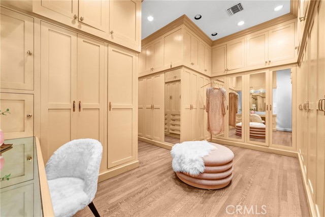 1215 Wentworth, Pasadena CA: https://media.crmls.org/medias/c503685e-968a-4e05-a632-c946a233b3f1.jpg