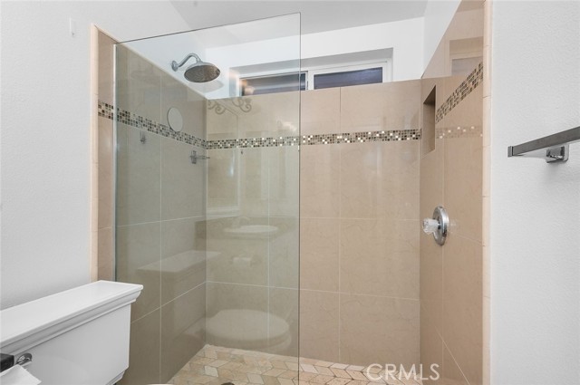 9850 Garfield, Huntington Beach CA: https://media.crmls.org/medias/c5038ac3-18f8-4312-a904-75743572e5c6.jpg