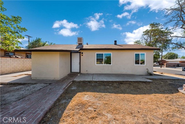 Detail Gallery Image 3 of 29 For 38557 31st St, Palmdale,  CA 93550 - 3 Beds | 1 Baths