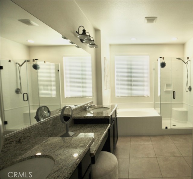 Detail Gallery Image 11 of 30 For 31811 Reinhardt Ct, Menifee,  CA 92584 - 4 Beds | 3 Baths