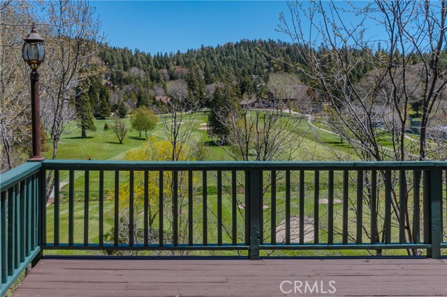 Detail Gallery Image 8 of 17 For 301 Riviera Dr, Lake Arrowhead,  CA 92352 - 6 Beds | 5/1 Baths