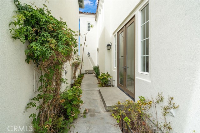 5972 Spinnaker Bay Drive, Long Beach CA: https://media.crmls.org/medias/c50685e0-1368-4275-9fe8-63ed02e9a82d.jpg