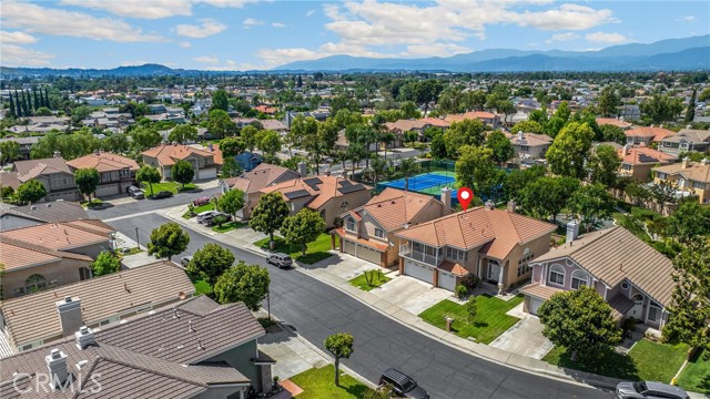 4350 Bennington Court, Chino CA: https://media.crmls.org/medias/c5085859-fd70-4a83-901d-d1b3dd8c342b.jpg