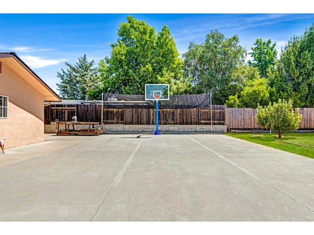 5400 Carrizo Road, Atascadero CA: https://media.crmls.org/medias/c508c8af-6dc3-4613-b558-33f4a0787a11.jpg