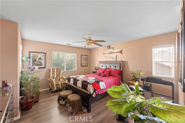 37032 Sabal Avenue, Palmdale CA: https://media.crmls.org/medias/c5091605-f76e-4365-85a9-3fcbb69ccfcf.jpg