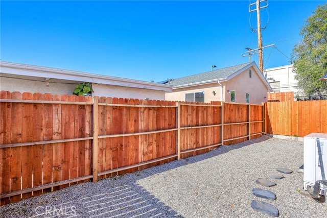 Detail Gallery Image 29 of 29 For 10663 Encino, Granada Hills,  CA 91344 - 2 Beds | 2 Baths