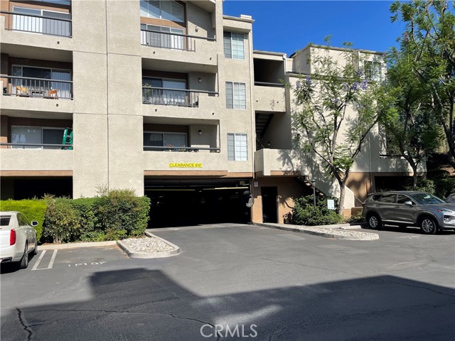 5515 Canoga Avenue, Woodland Hills CA: https://media.crmls.org/medias/c5098831-cb39-4e6f-9e8a-0f26adaae7bd.jpg