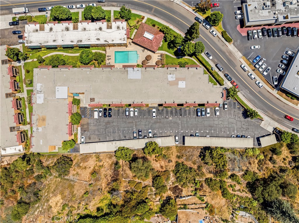 https://media.crmls.org/medias/c509a29c-e251-494d-9446-35d7ce2a1dcf.jpg?preset=X-Large