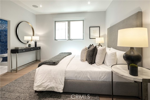2522 The Strand, Manhattan Beach CA: https://media.crmls.org/medias/c509b5ad-c9b3-4eb9-9932-8b08a6119334.jpg