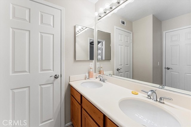 Detail Gallery Image 28 of 33 For 11729 Sleeper, Tustin,  CA 92782 - 4 Beds | 3/1 Baths