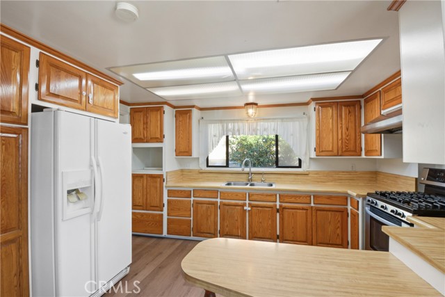 Detail Gallery Image 6 of 16 For 657 S Evanwood Ave, West Covina,  CA 91790 - 3 Beds | 2 Baths