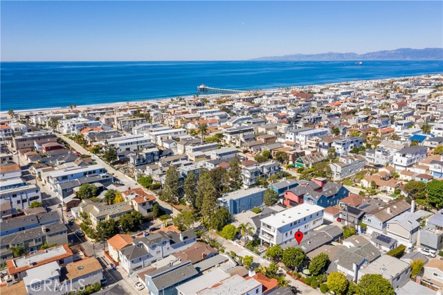 517 5th Street, Manhattan Beach, California 90266, 3 Bedrooms Bedrooms, ,2 BathroomsBathrooms,Residential,Sold,5th,SB22046594