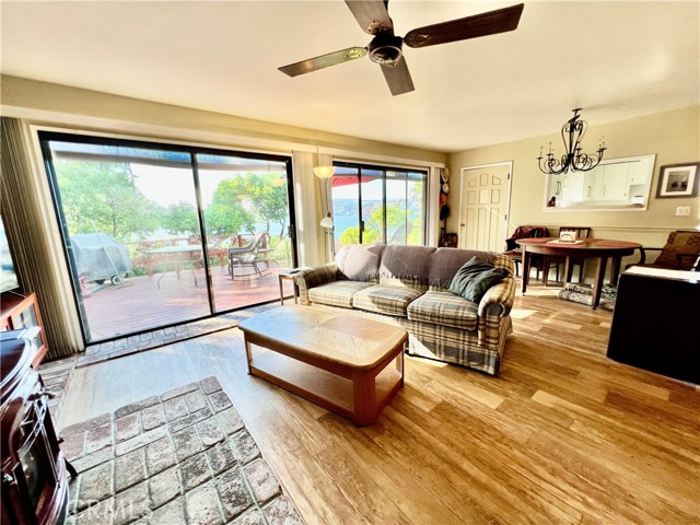 10431 Edgewater Drive, Kelseyville CA: https://media.crmls.org/medias/c50b665a-a40e-4853-ac9e-8fd27345e91e.jpg