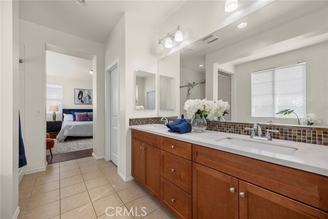 Detail Gallery Image 29 of 38 For 10886 Lotus Dr, Garden Grove,  CA 92843 - 5 Beds | 4 Baths